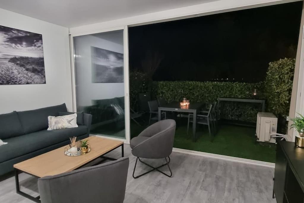 Le Neuburg Sur La Plage Vue Mer Climatisation Piscine Parking 세테 외부 사진